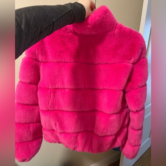 Generation Love Jodi Faux Fur Jacket Neon Pink. Size XS. Brand new, never worn. - Picture 4 of 4